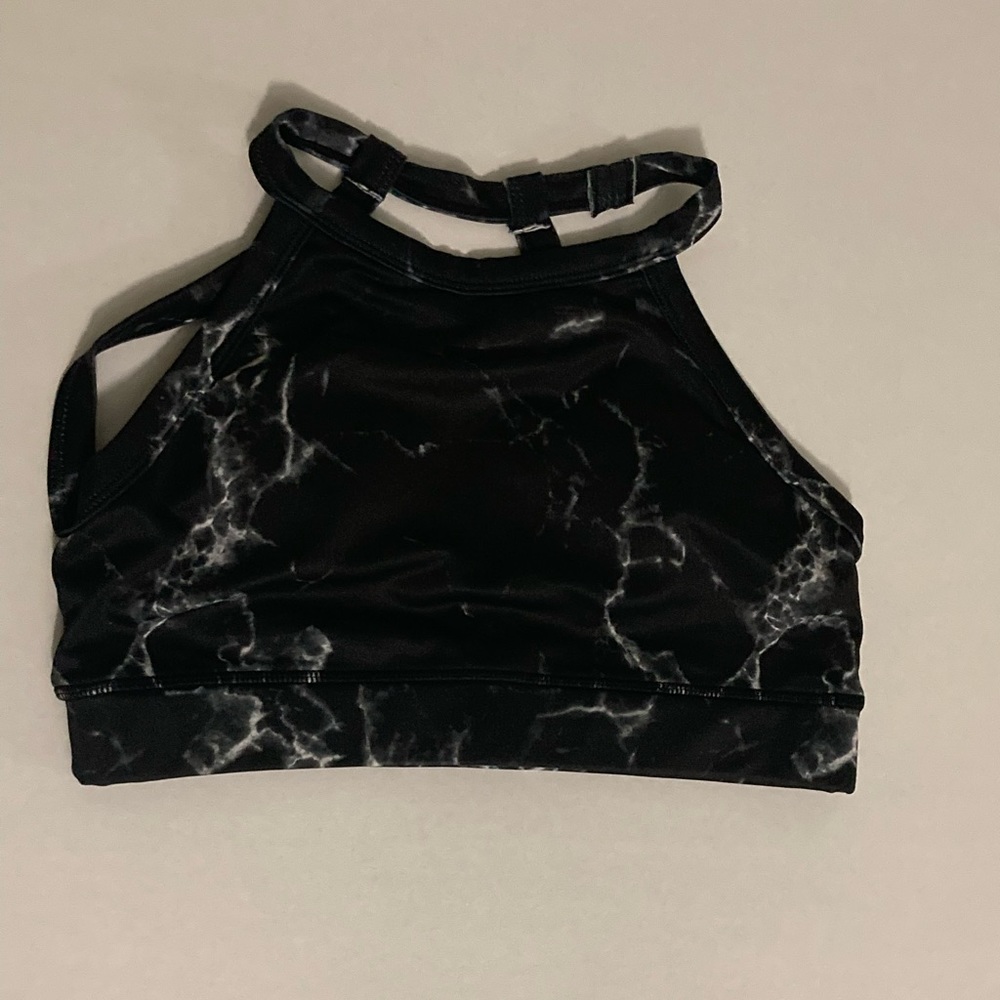Buffbunny Caterina black marble sports bra